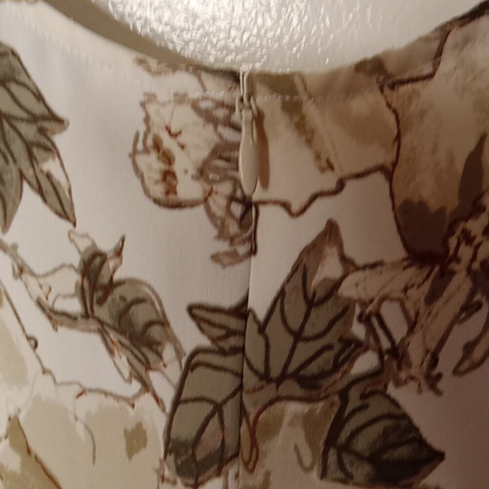 Balaton Women's Medium Floral Sleeveless Long Tank. Dressy,Professional, Comfy. View 6